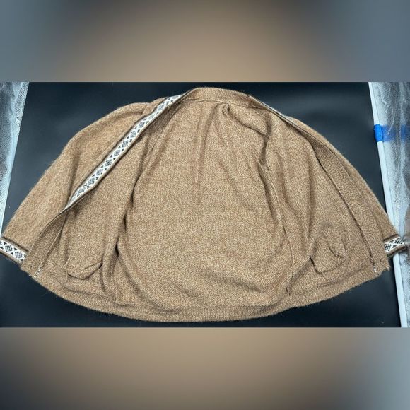 Vintage Handmade Alpaca Wool Peruvian Sweater Button Down Cardigan Tan Khaki S - Picture 4 of 9